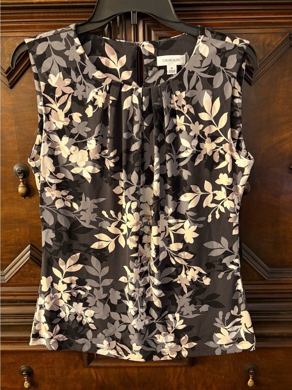 Calvin Klein Black Floral Sleeveless pleated neck top M